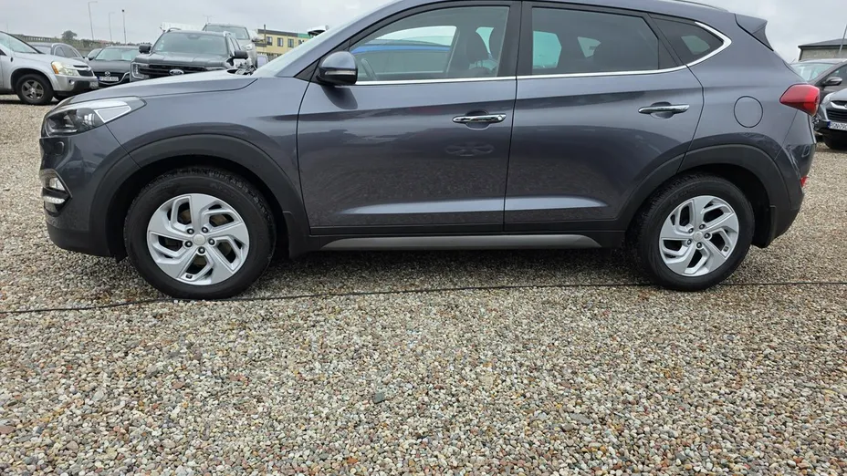 HYUNDAI Tucson -