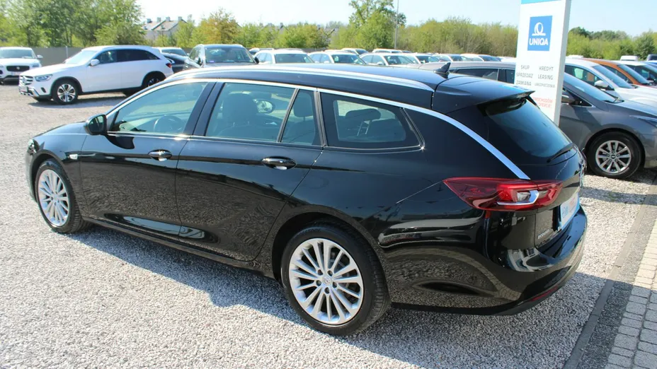 OPEL Insignia -