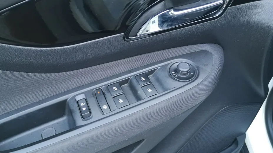 OPEL Mokka -