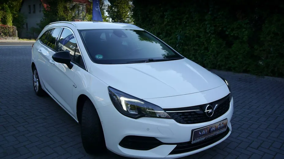 OPEL Astra -