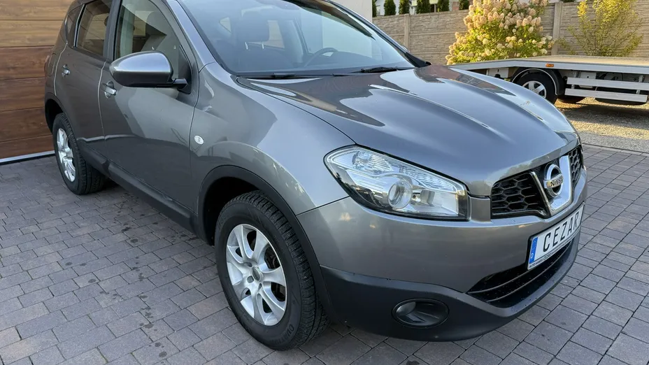 NISSAN Qashqai -
