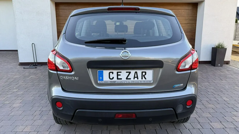 NISSAN Qashqai -