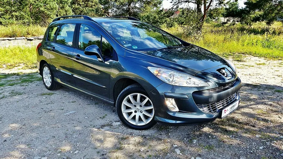 PEUGEOT 308 -