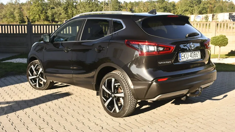 NISSAN Qashqai -