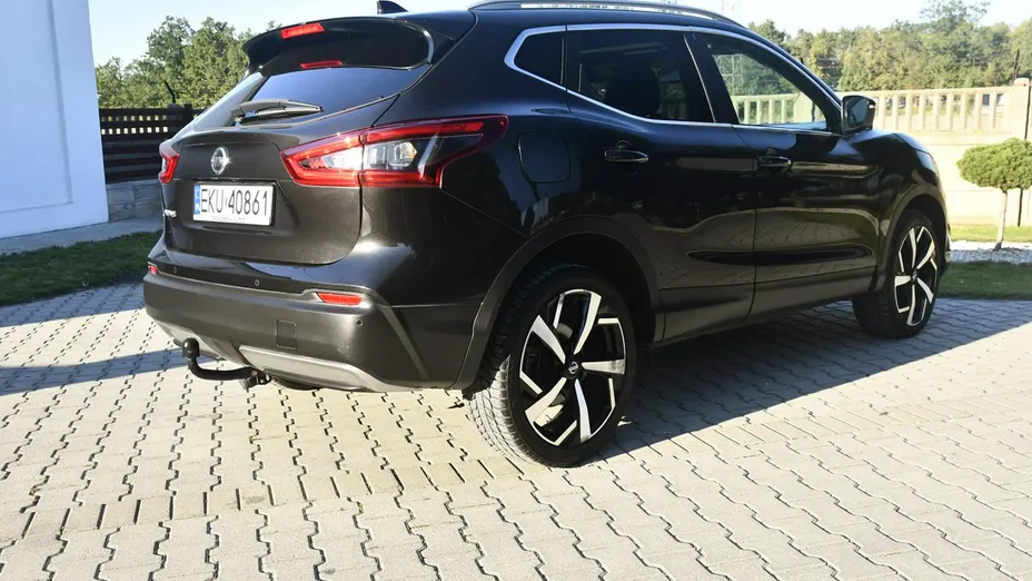 NISSAN Qashqai -