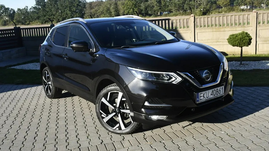 NISSAN Qashqai -