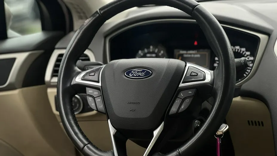 FORD Mondeo -