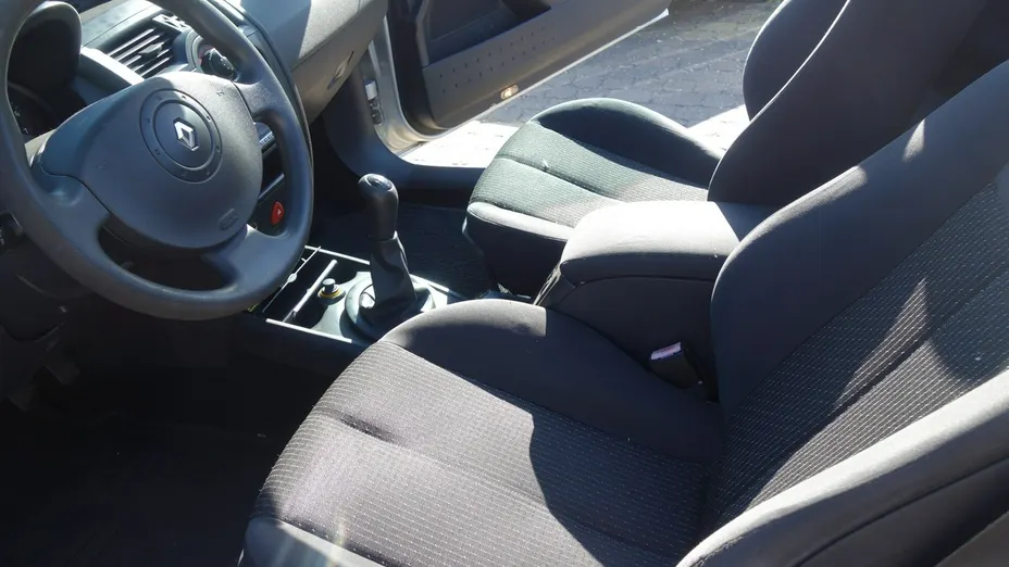RENAULT Megane -