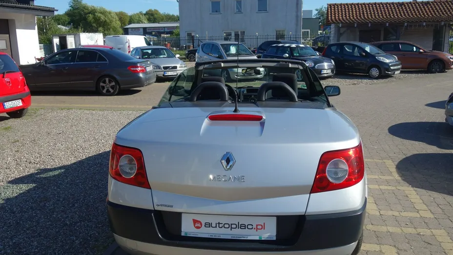 RENAULT Megane -