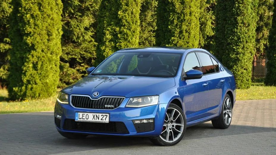 SKODA Octavia -