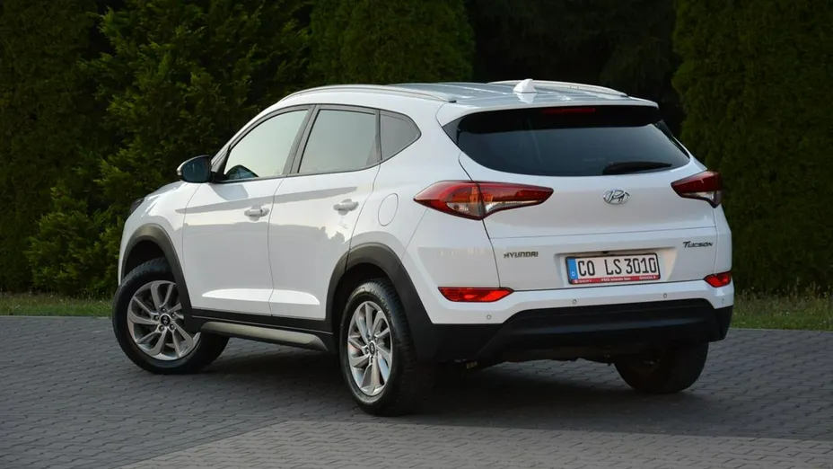 HYUNDAI Tucson -