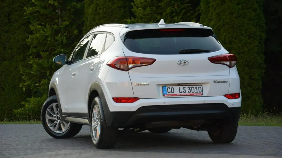 HYUNDAI Tucson -