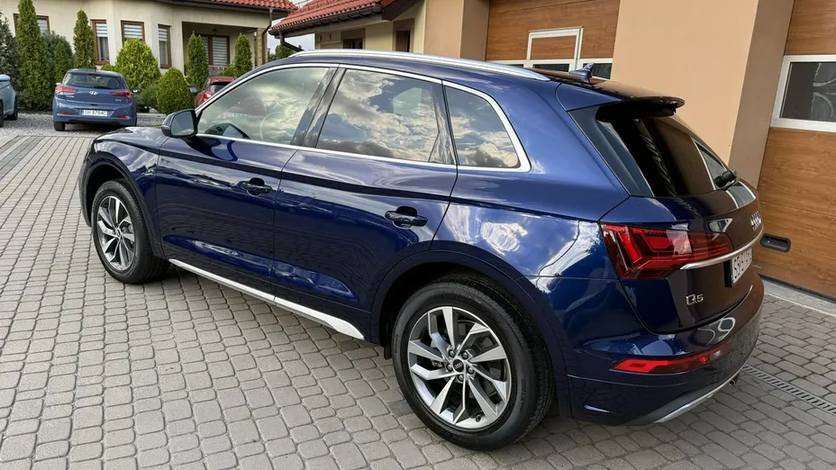 AUDI Q5 -