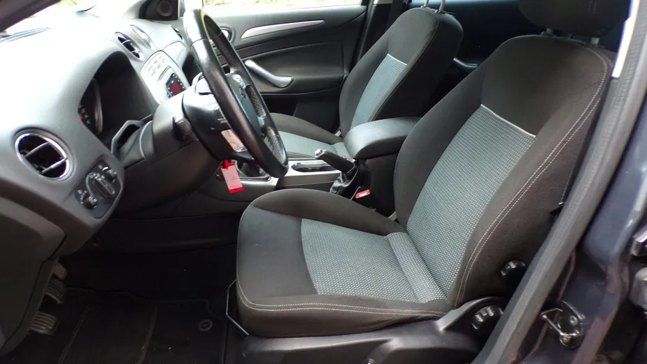 FORD Mondeo -