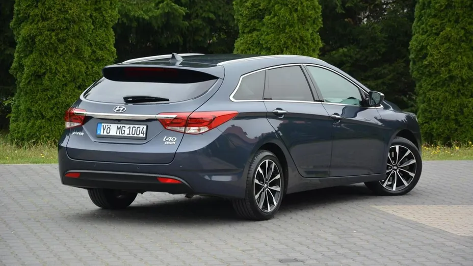 HYUNDAI i40 -