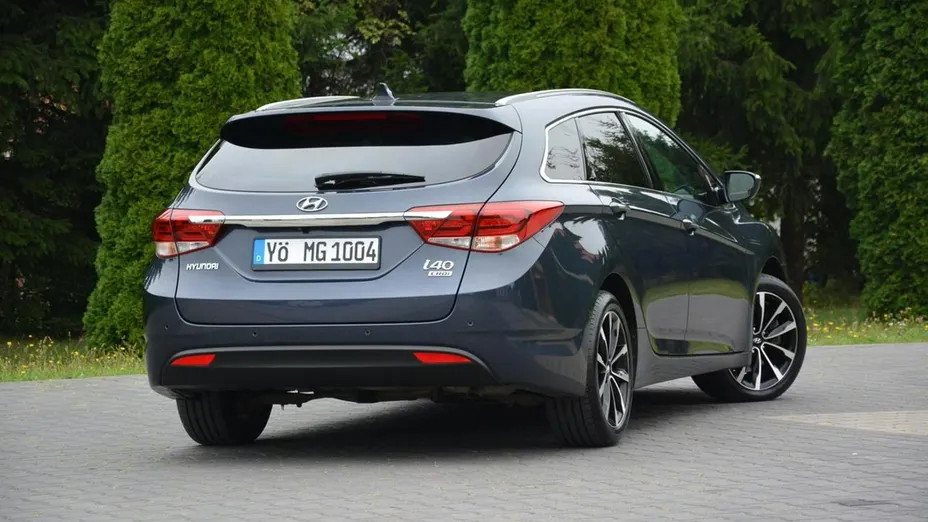 HYUNDAI i40 -