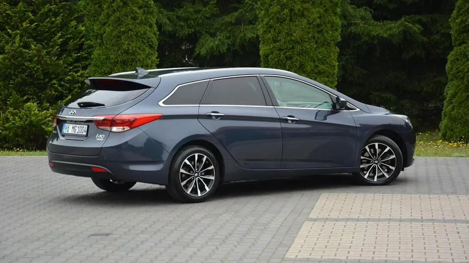HYUNDAI i40 -