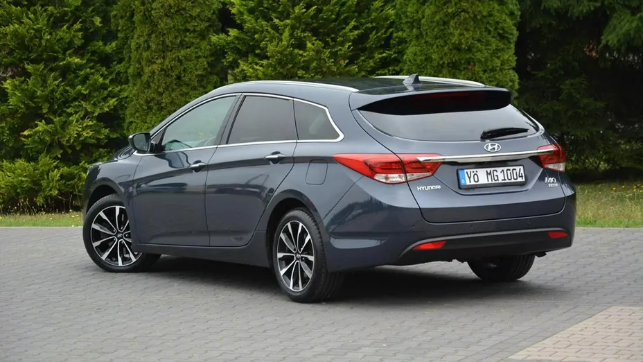 HYUNDAI i40 -