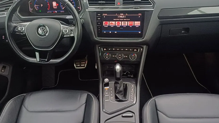 VOLKSWAGEN Tiguan -