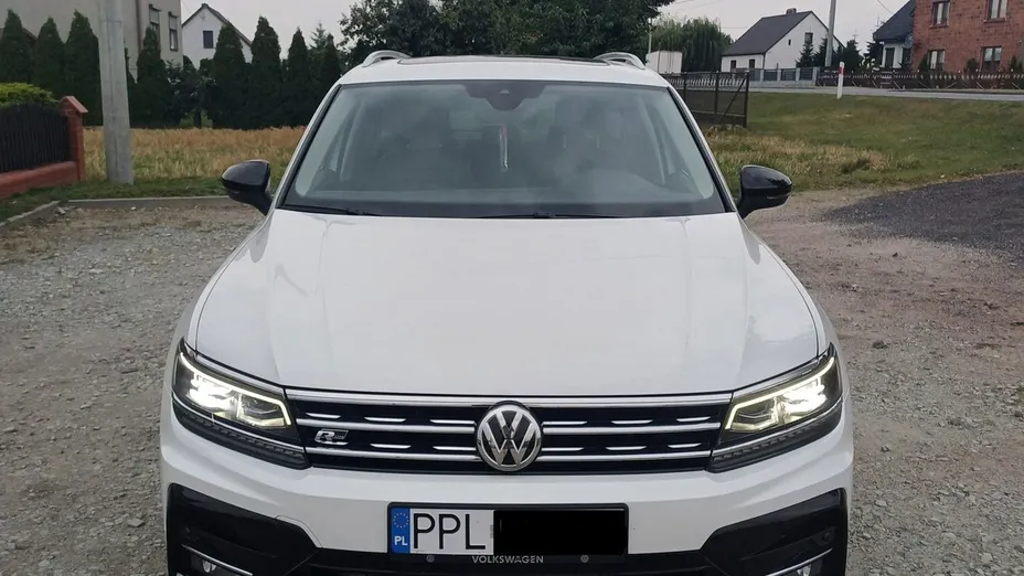VOLKSWAGEN Tiguan -