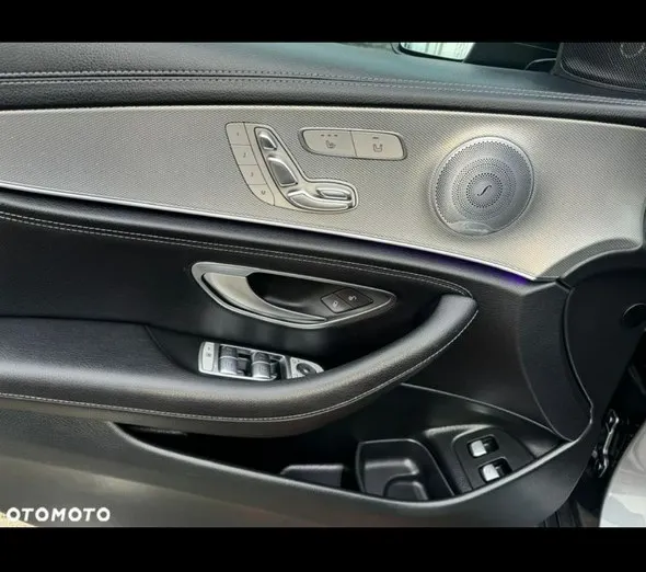 MERCEDES-BENZ E Klasa -