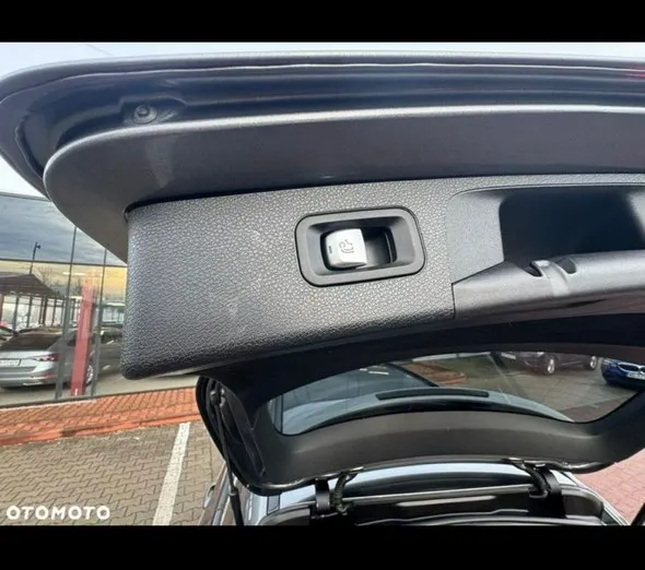 MERCEDES-BENZ E Klasa -