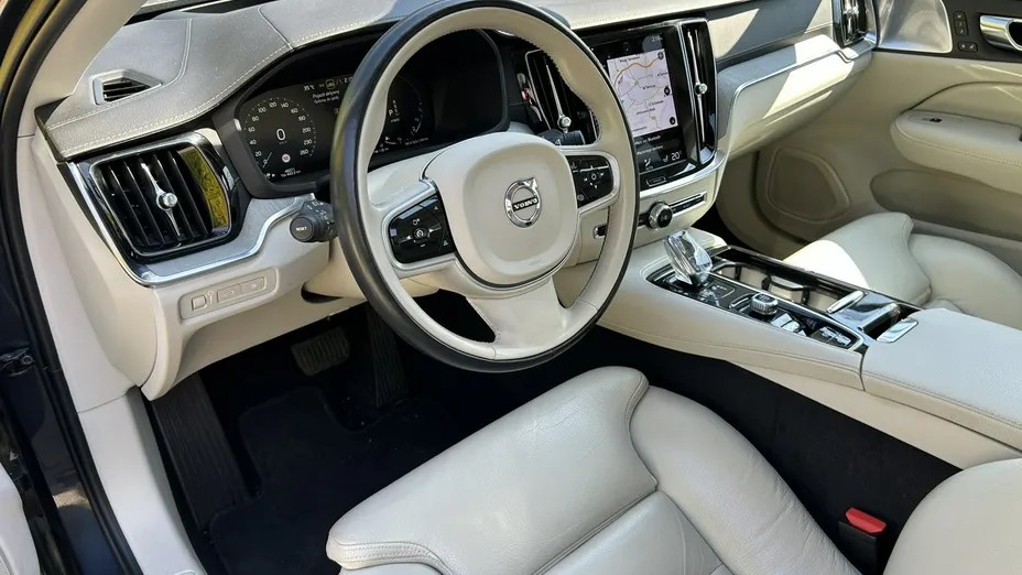 VOLVO S60 -