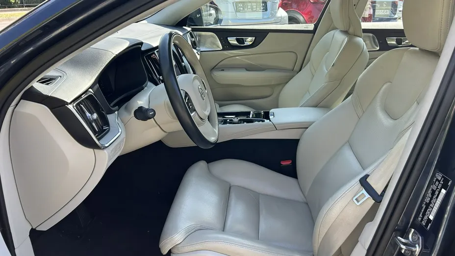 VOLVO S60 -