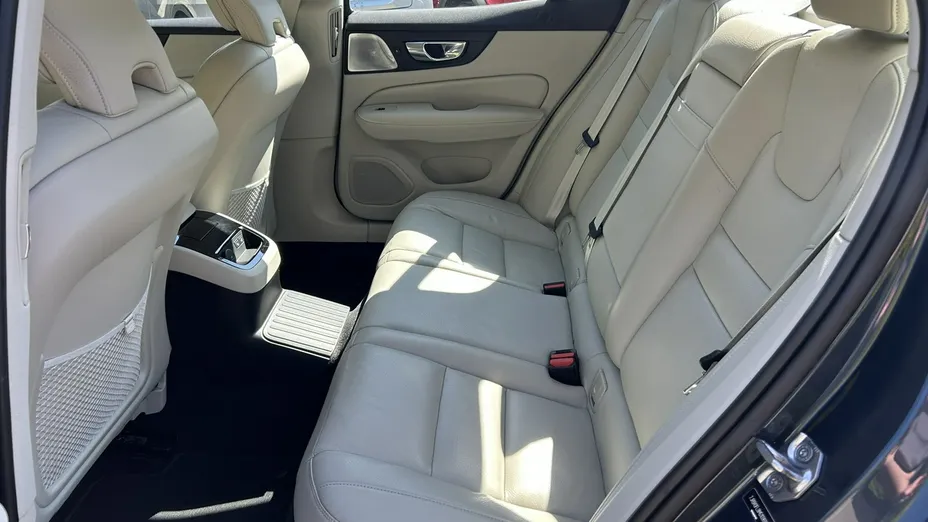 VOLVO S60 -