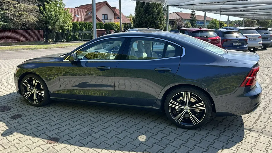 VOLVO S60 -