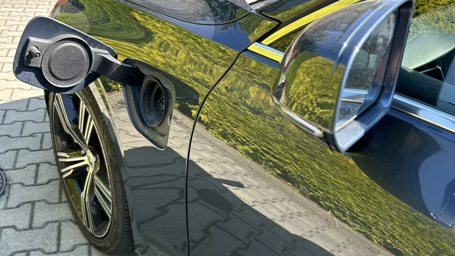VOLVO S60 -