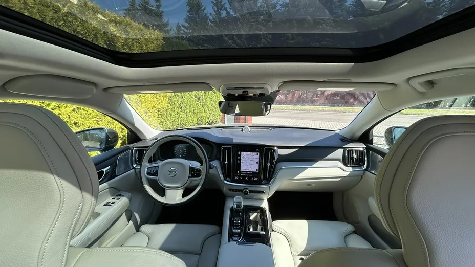 VOLVO S60 -
