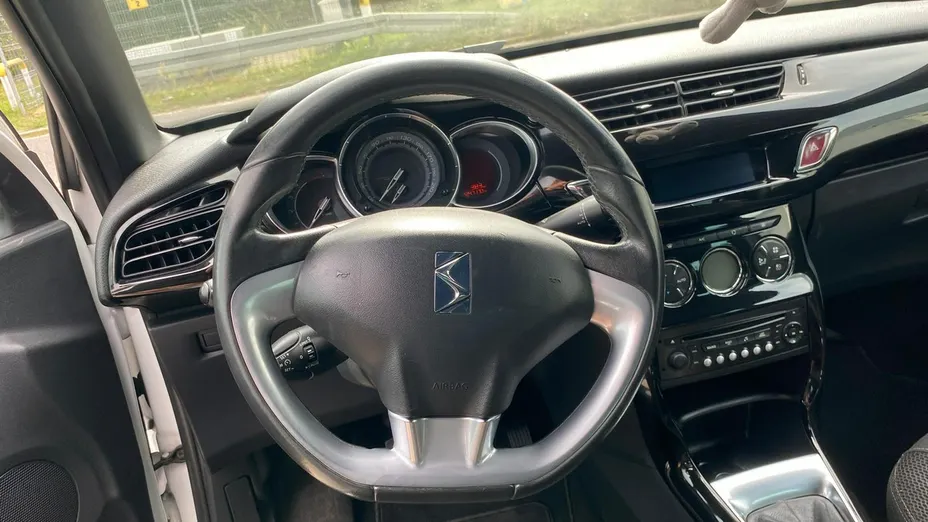 CITROEN DS3 -