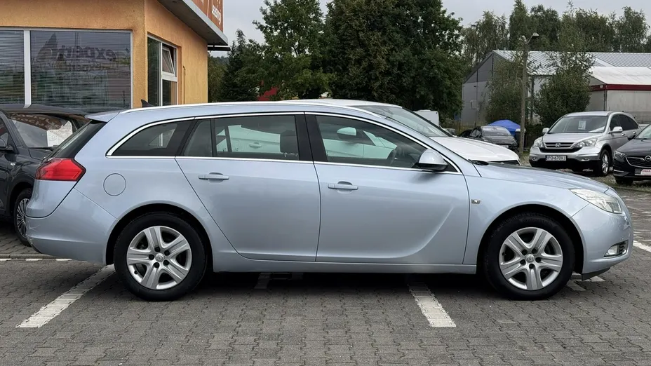 OPEL Insignia -