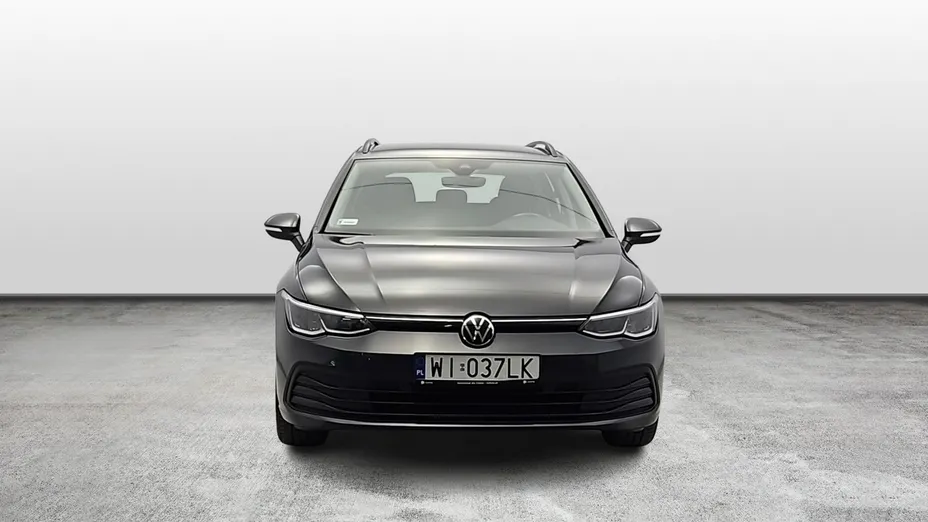 VOLKSWAGEN Golf -