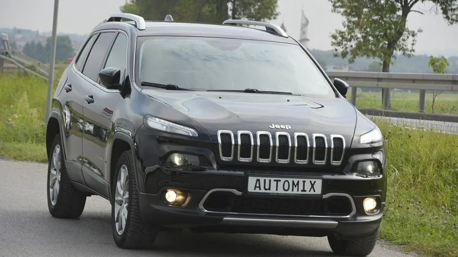 JEEP Cherokee -