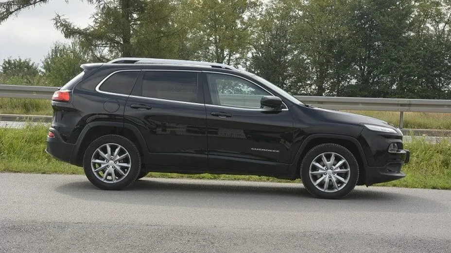 JEEP Cherokee -