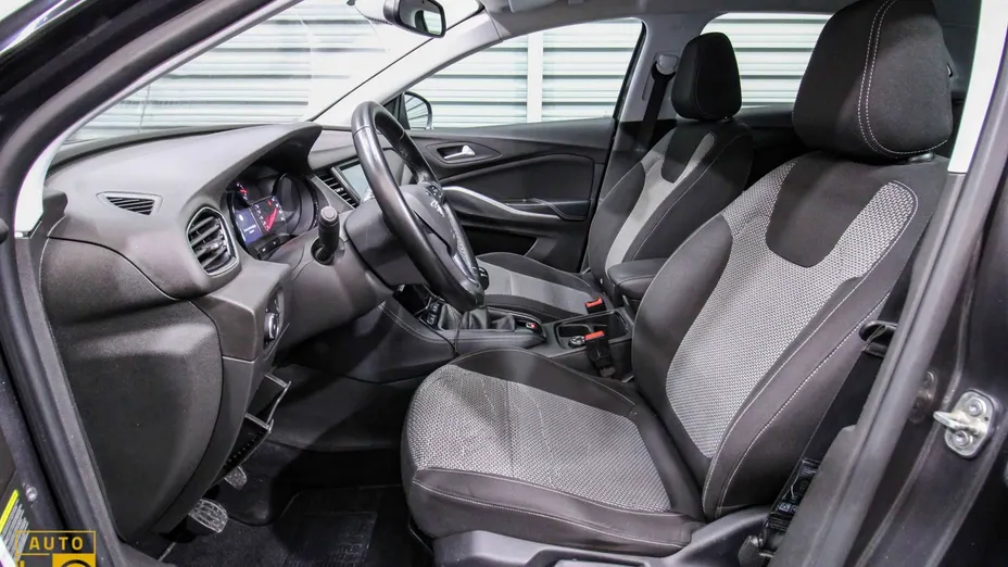 OPEL Grandland X -