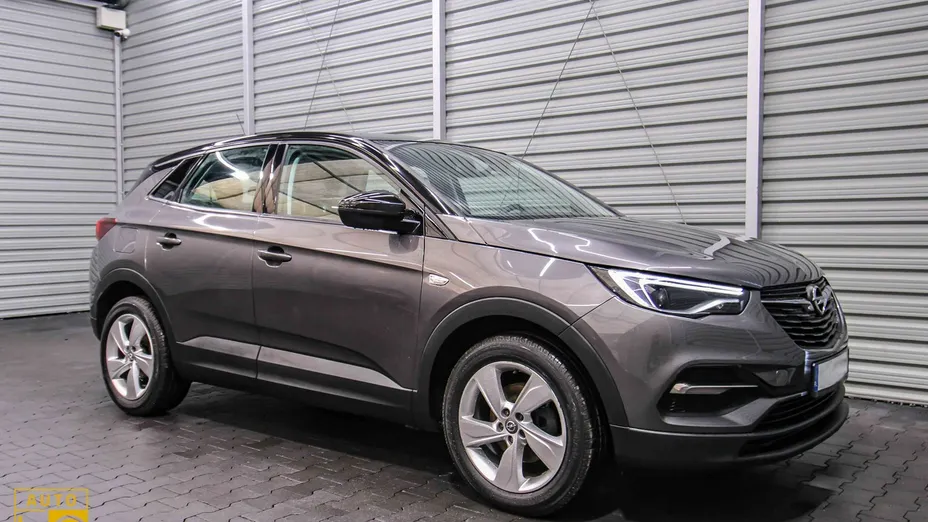 OPEL Grandland X -