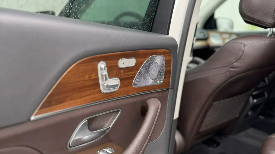MERCEDES-BENZ GLS -