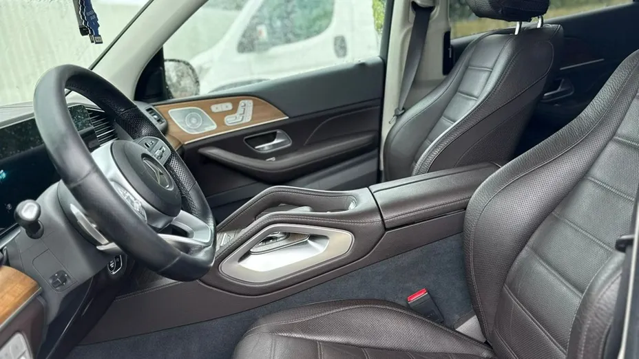 MERCEDES-BENZ GLS -