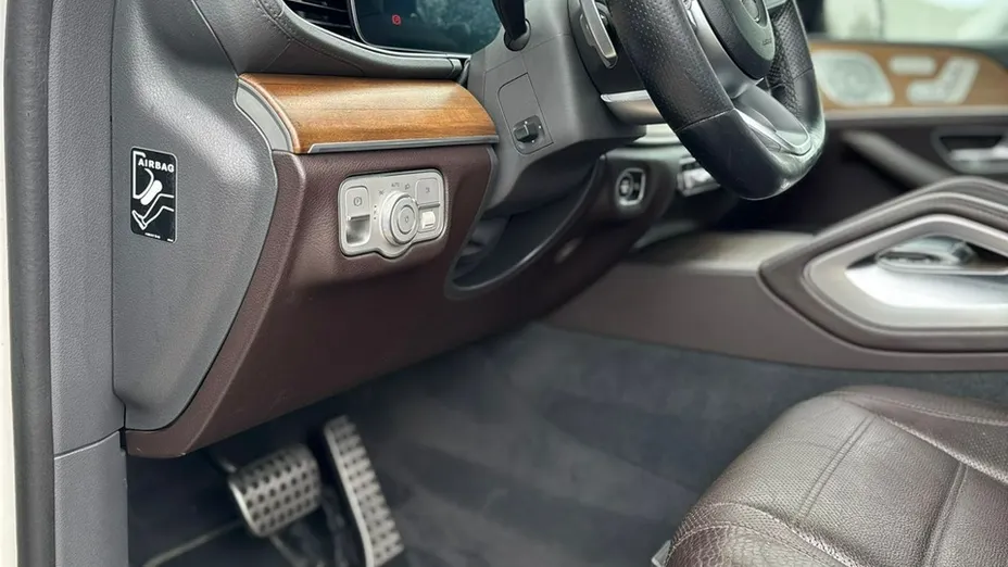 MERCEDES-BENZ GLS -