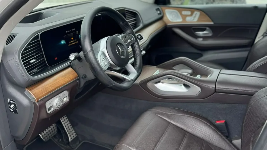 MERCEDES-BENZ GLS -