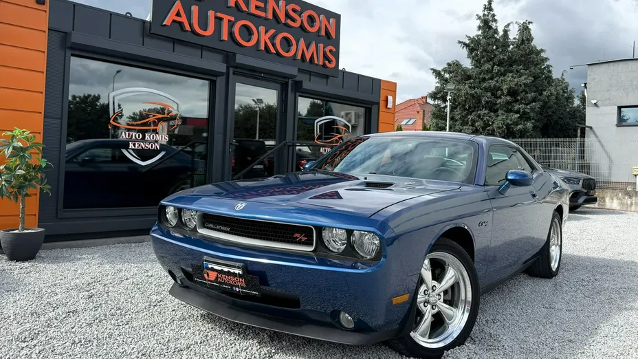 DODGE Challenger -
