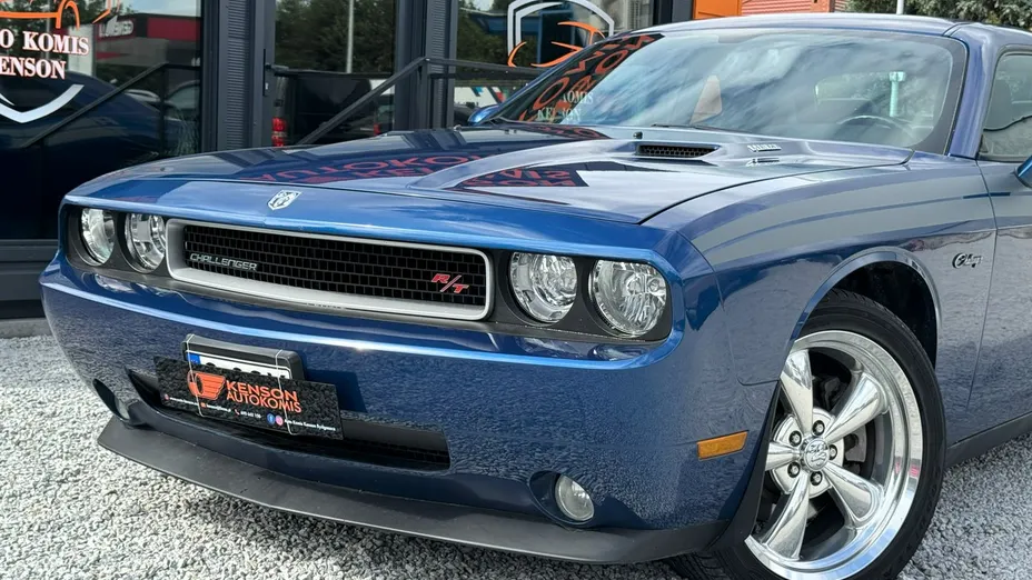DODGE Challenger -