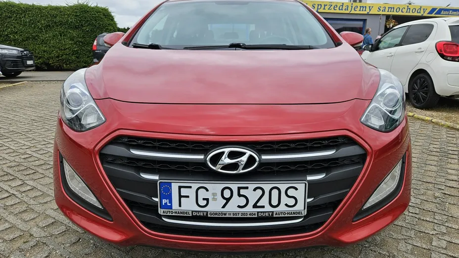 HYUNDAI i30 -