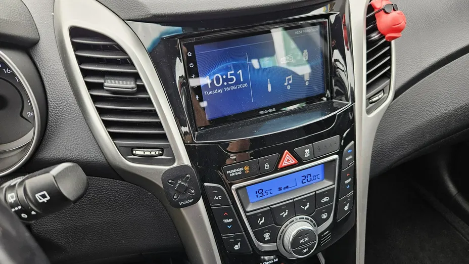 HYUNDAI i30 -
