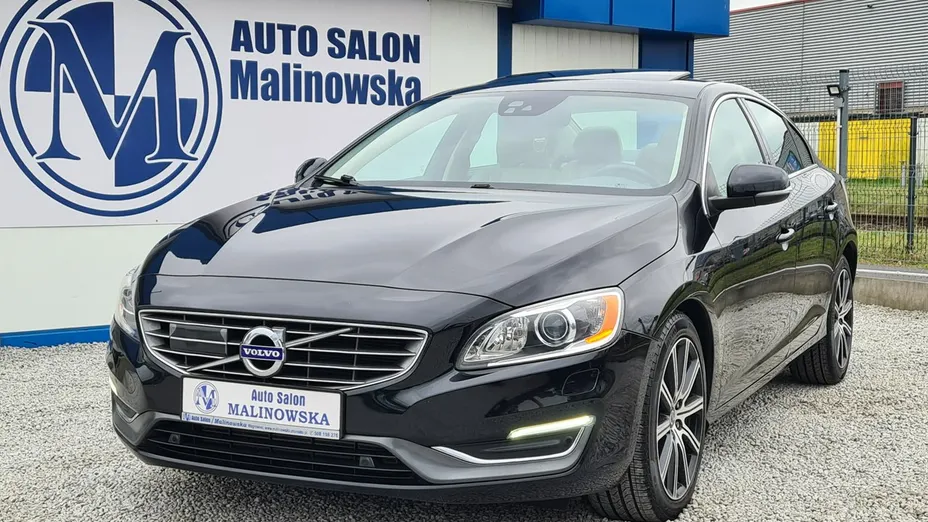 VOLVO S60 -