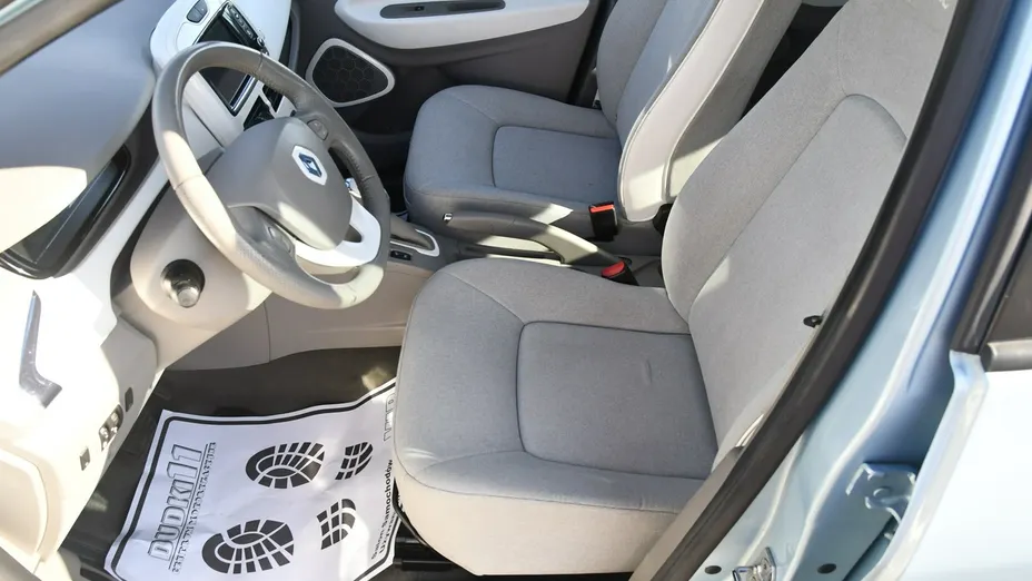RENAULT ZOE -