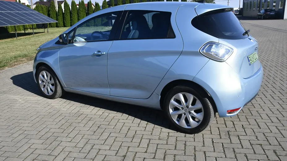 RENAULT ZOE -